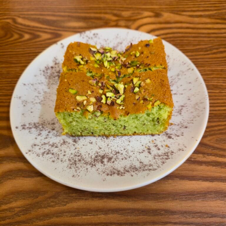 کیک وانیل پسته