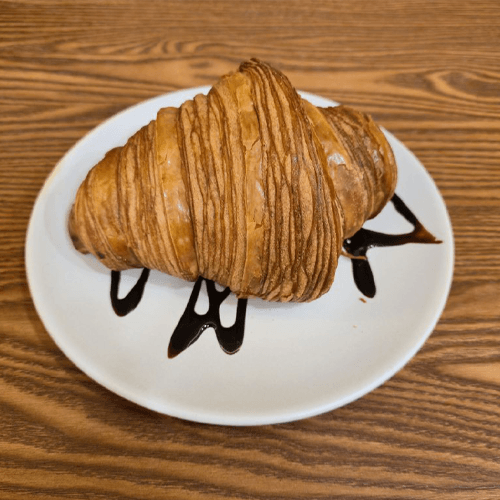 کروسان بادام زمینی